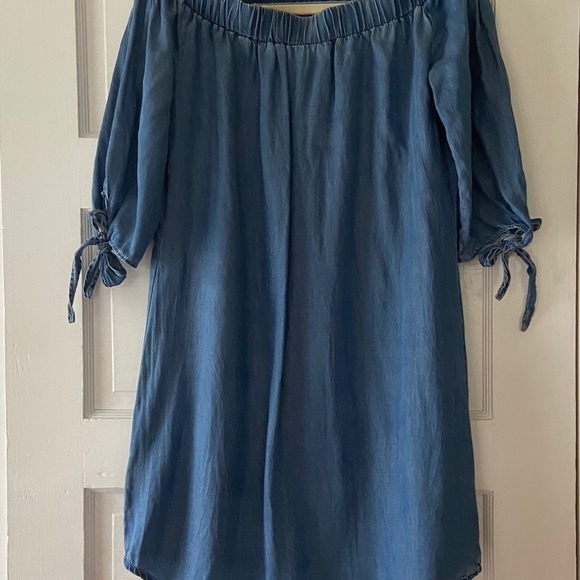 Lord & Taylor Design Lab off the shoulder dress M - Picture 3 of 4